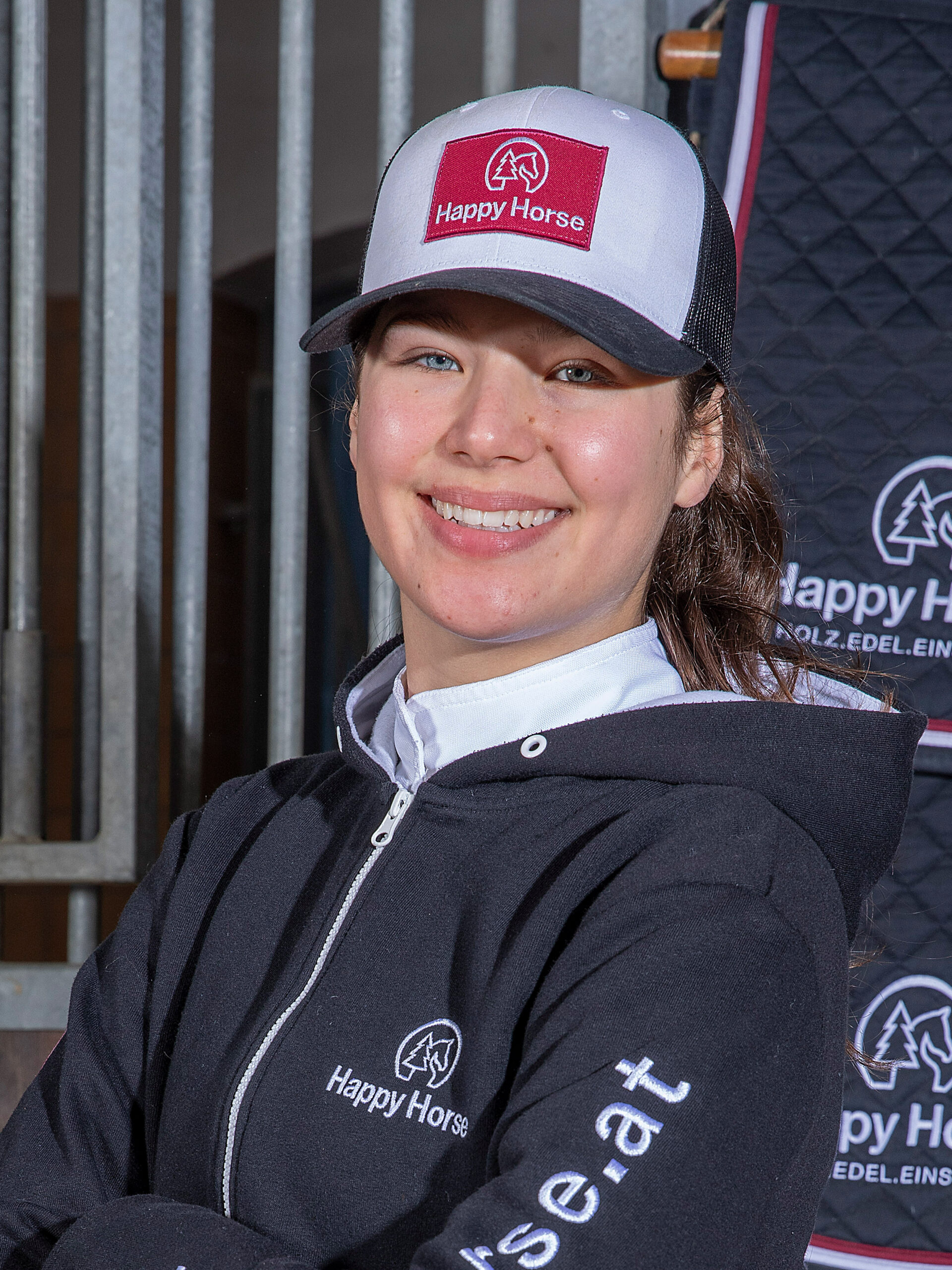 Emma Bachl - Team Happy Horse